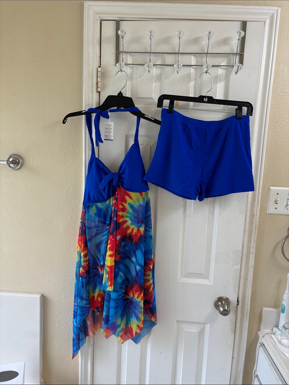 Summer Mae White Women’s Swim Coverup - Lightweight Beach Wrap. NWT
